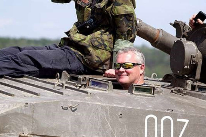 Prague Tank Driving – BVP-1