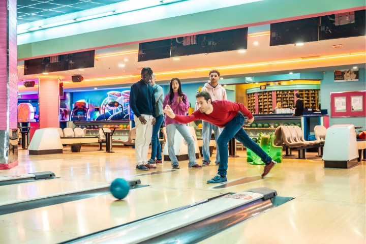 Sofia Bowling Experience
