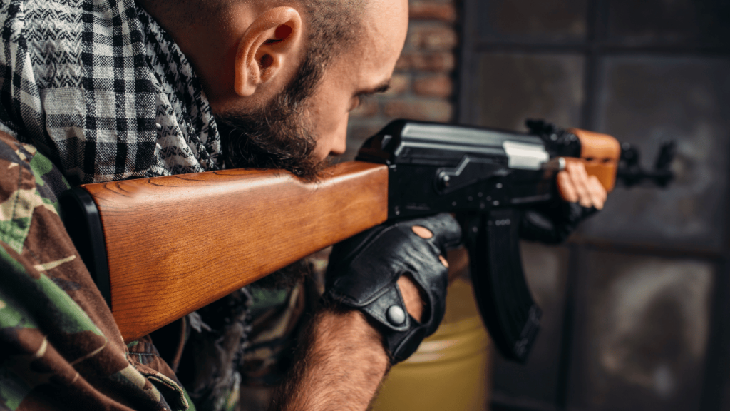 Budapest Shooting 3 guns, 35 bullets (city center)